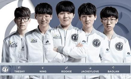 及年轻球员 及年轻球员