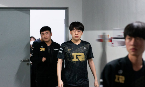 对运动员重 对运动员重