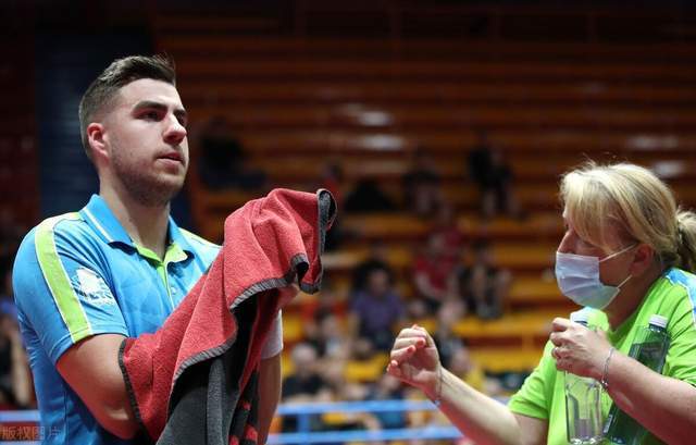 巨大成功 巨大成功