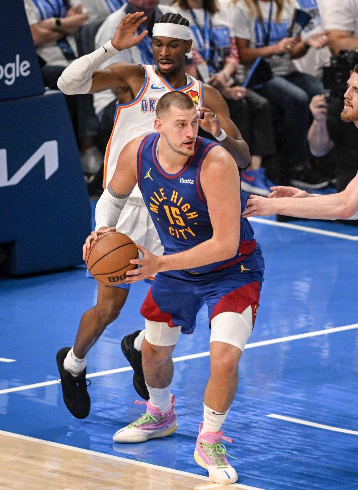 的激烈竞争 的激烈竞争