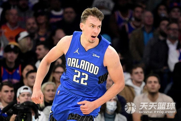 冠踢默契球 冠踢默契球